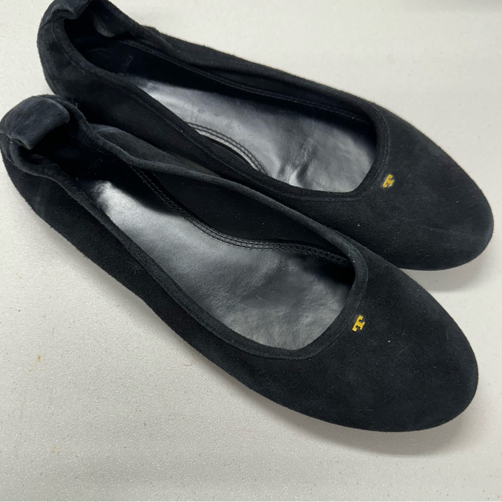 Tory Burch Black Suede Leather Ballet Flats.
Size 11